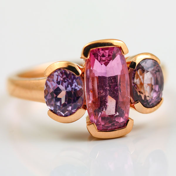 18K ROSE GOLD, PINK SAPPHIRE AND SPINEL RING